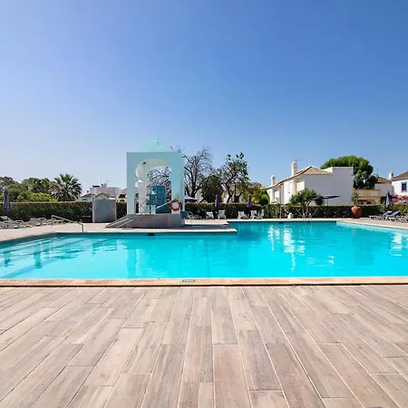 Casa Cavalheiro * كاباناس تْدي تافيرا